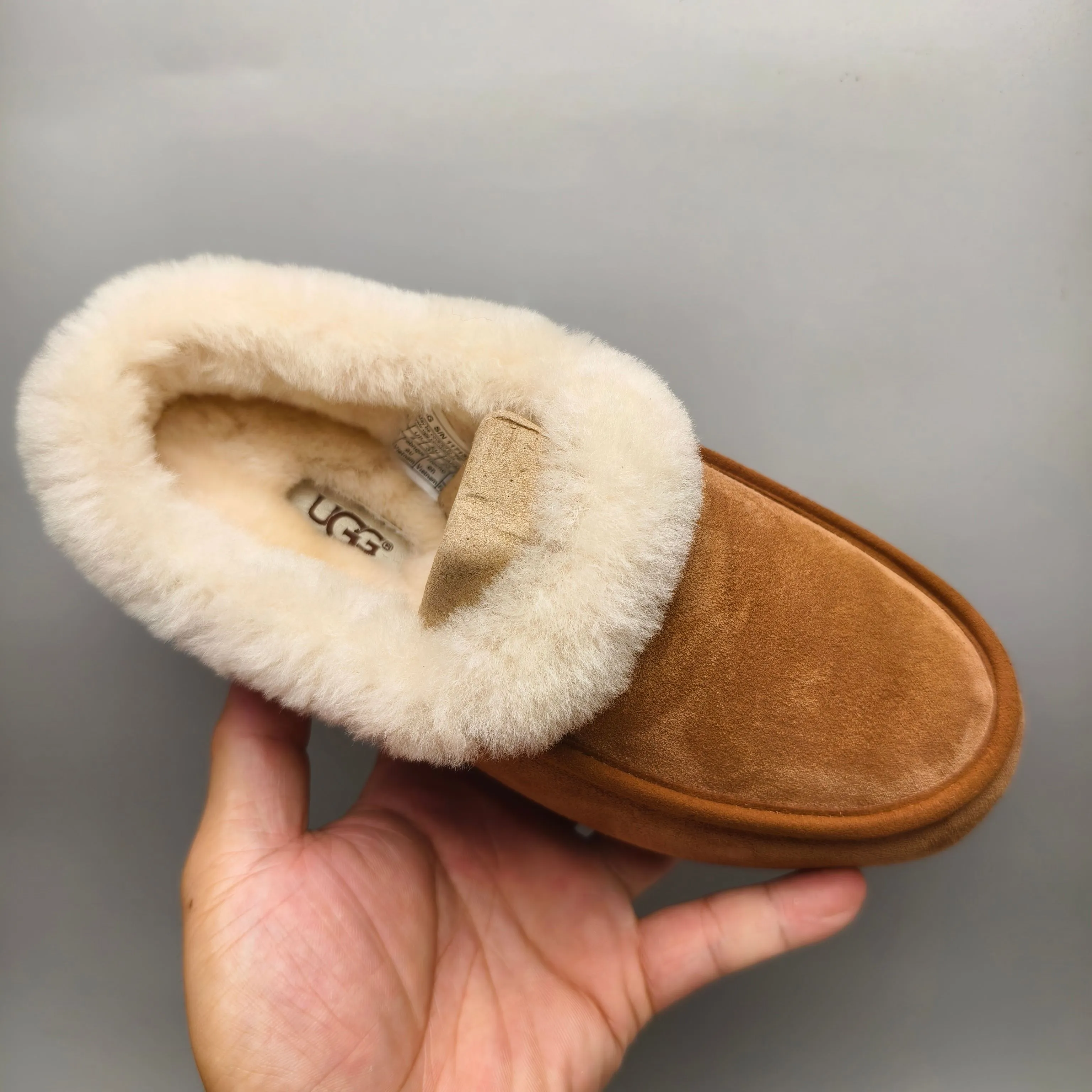 💰440 UGG sheepskin all-in-one snow boots 1391 Slip-on casual home shoes for women Color: maroon black chocolate Matching size: 35-40